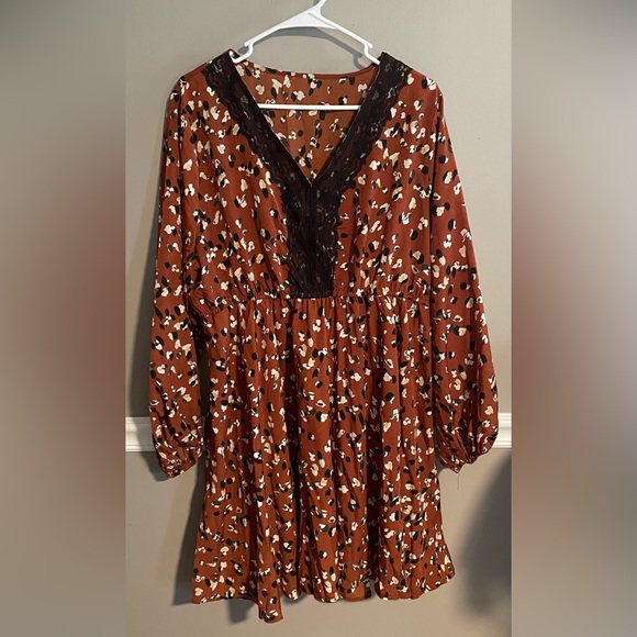 Lace Paint Stroke Leopard Print Rust Long Sleeve Flowy Dress. - Picture 5 of 10